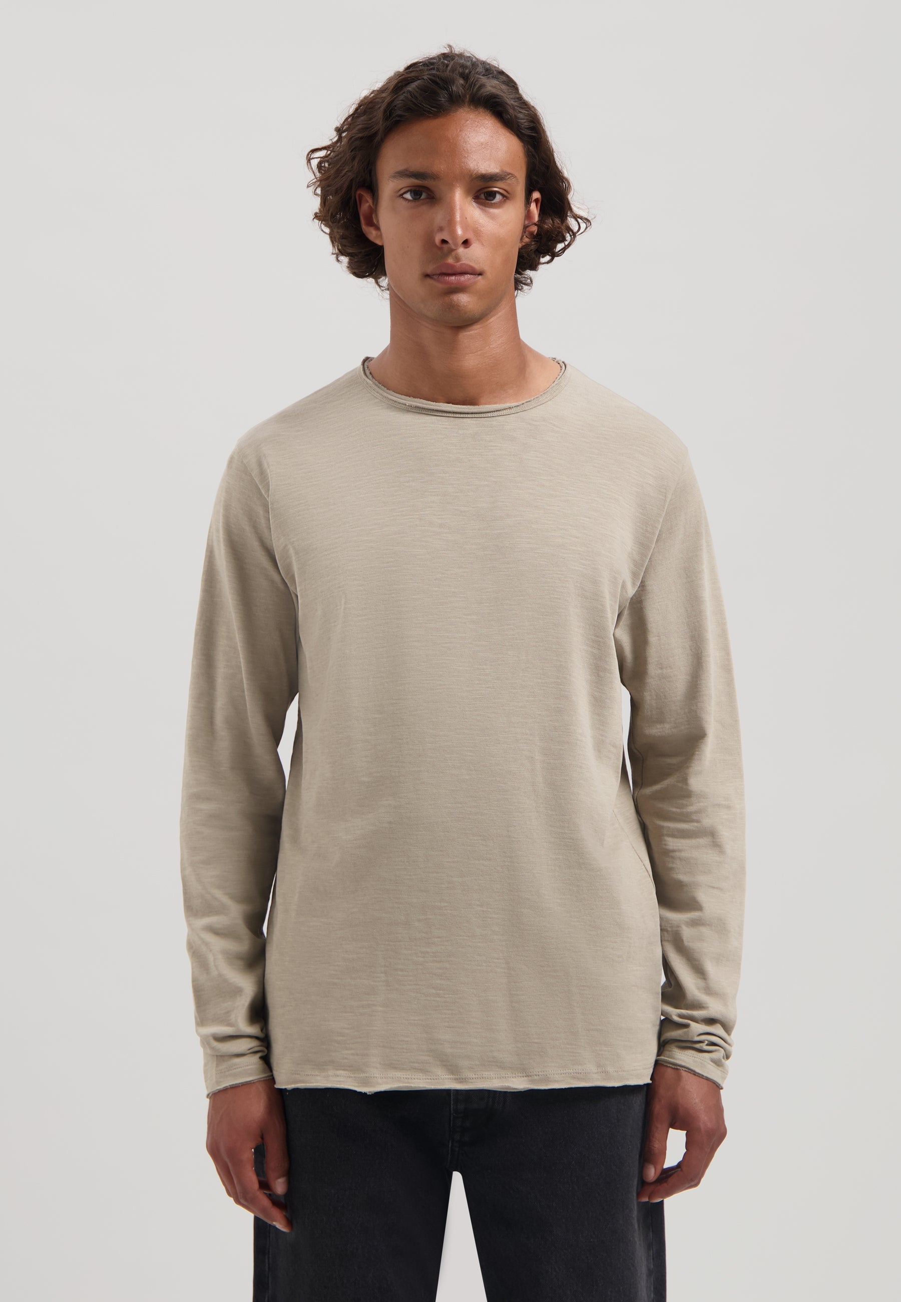 DSTREZZED-TSHIRT-NEWMANCREW