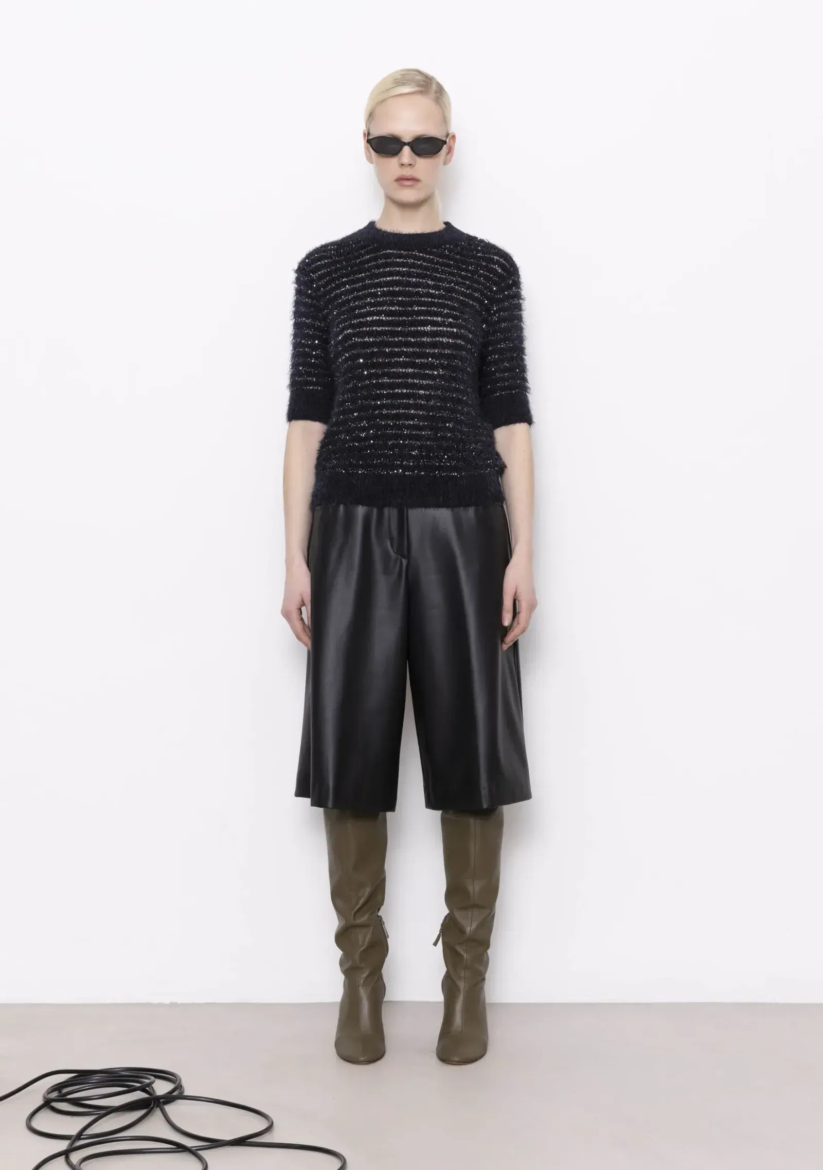 NUDE-PULL-1101W25585