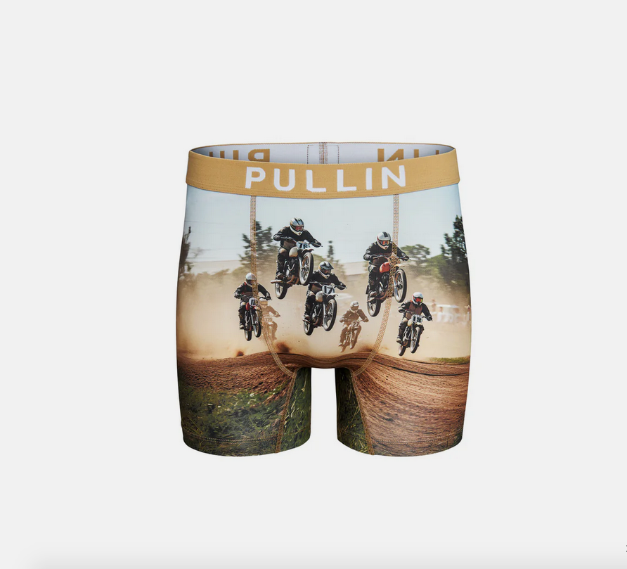 PULLIN-BOXER-BACKY