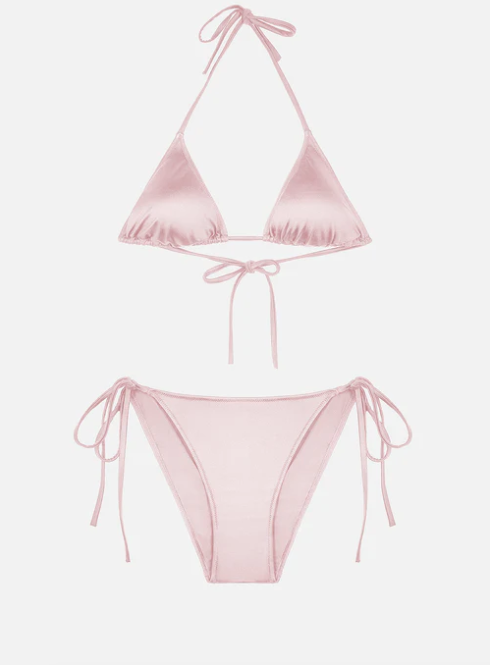 VENUJA-BIKINI-SELFTIE