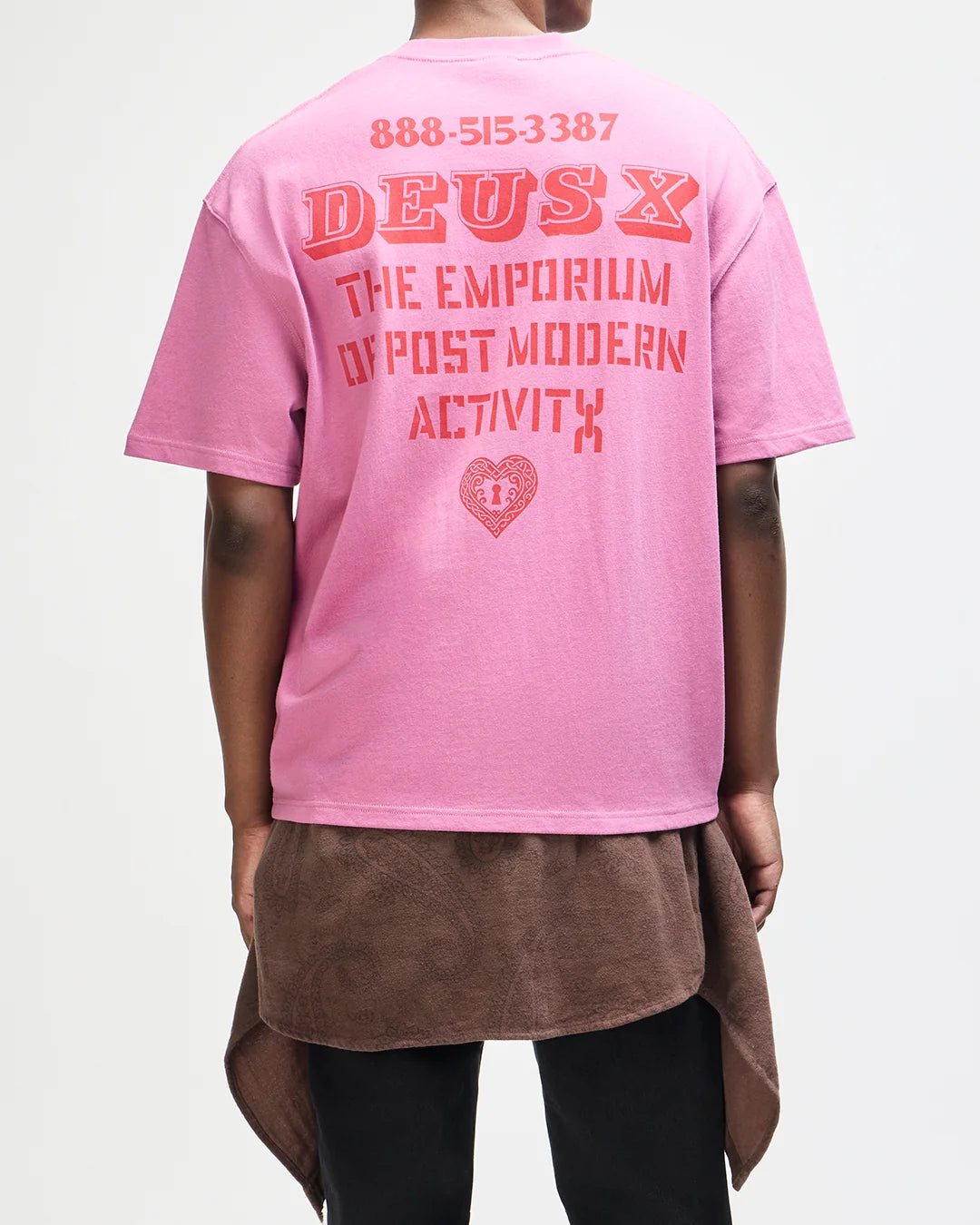 DEUS-TSHIRT-UPSTAIRS