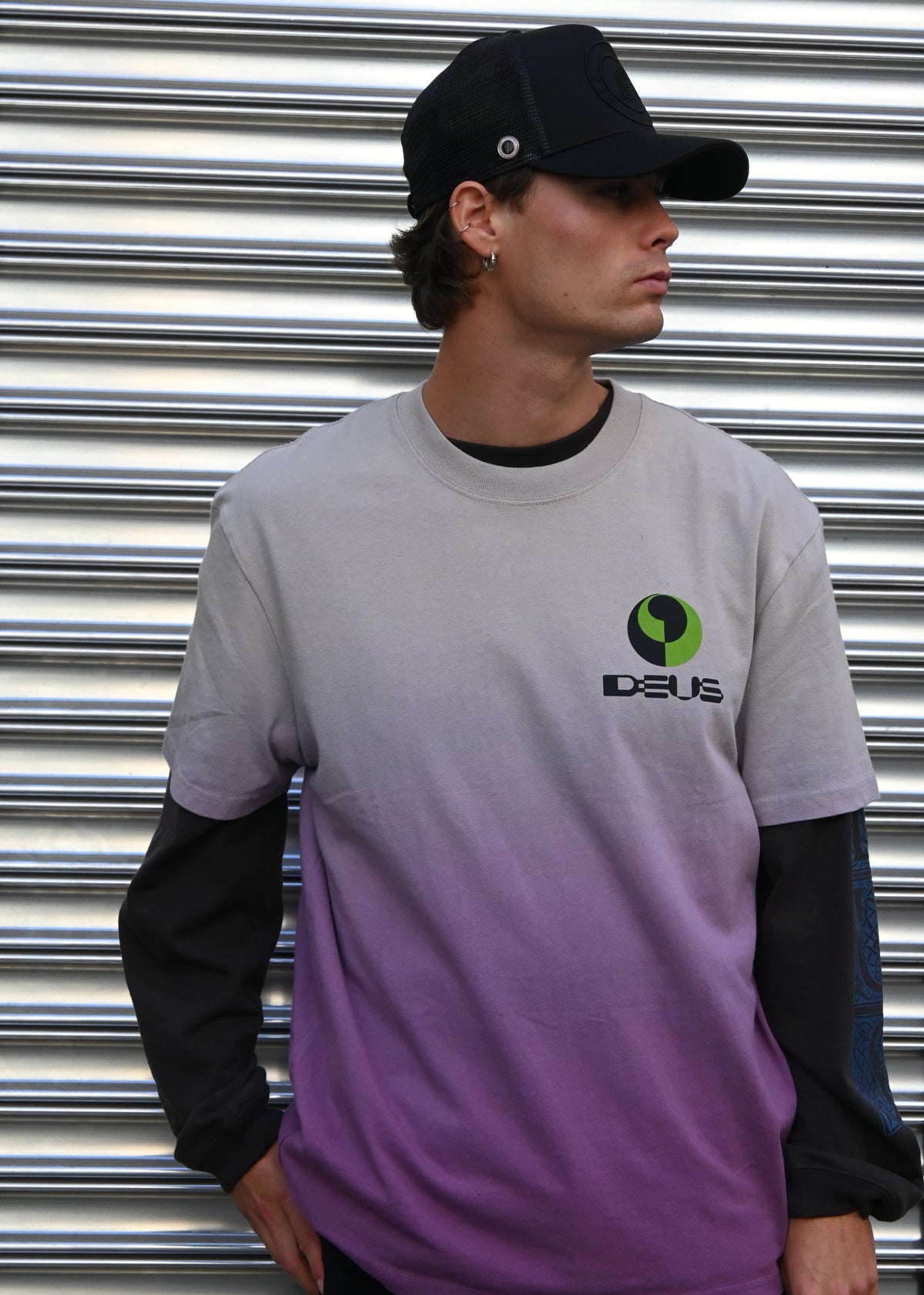 DEUS-TSHIRT-REFRACTOR