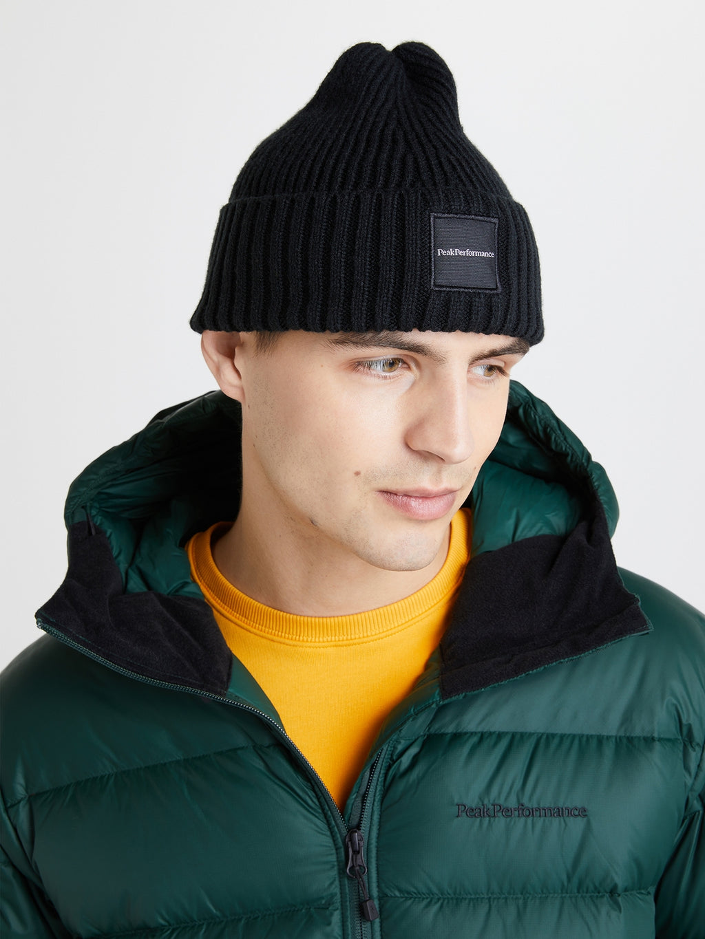 PEAKPERF-BONNET-CORNICE