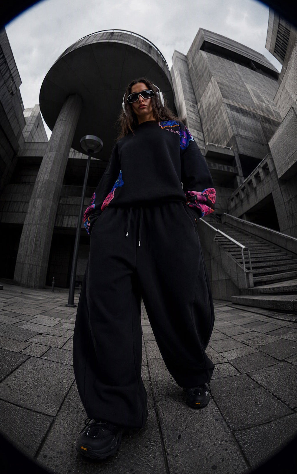 STIEGLITZ-PULL-NERO OVERSIZED