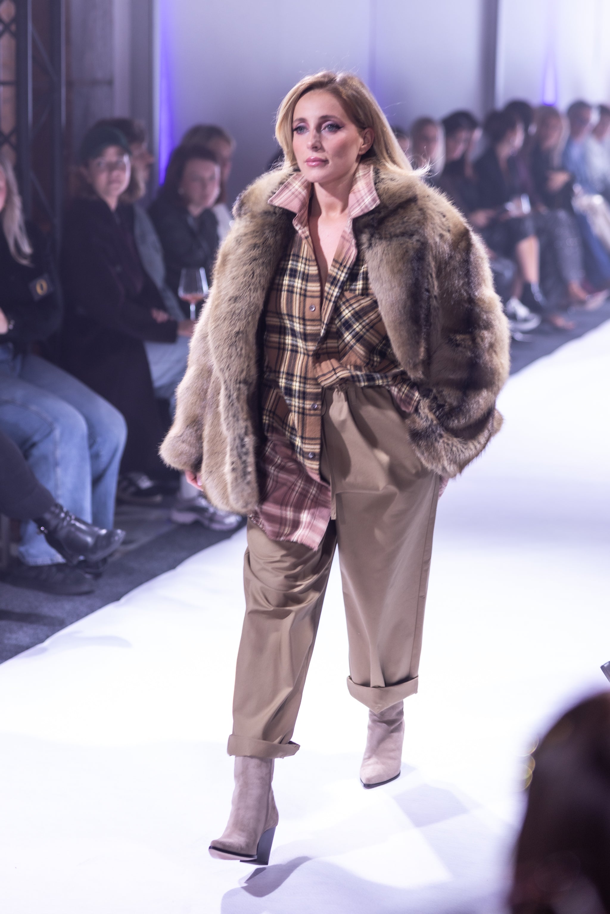 CIRCUSHOTEL-CHEMISE-H5WR20