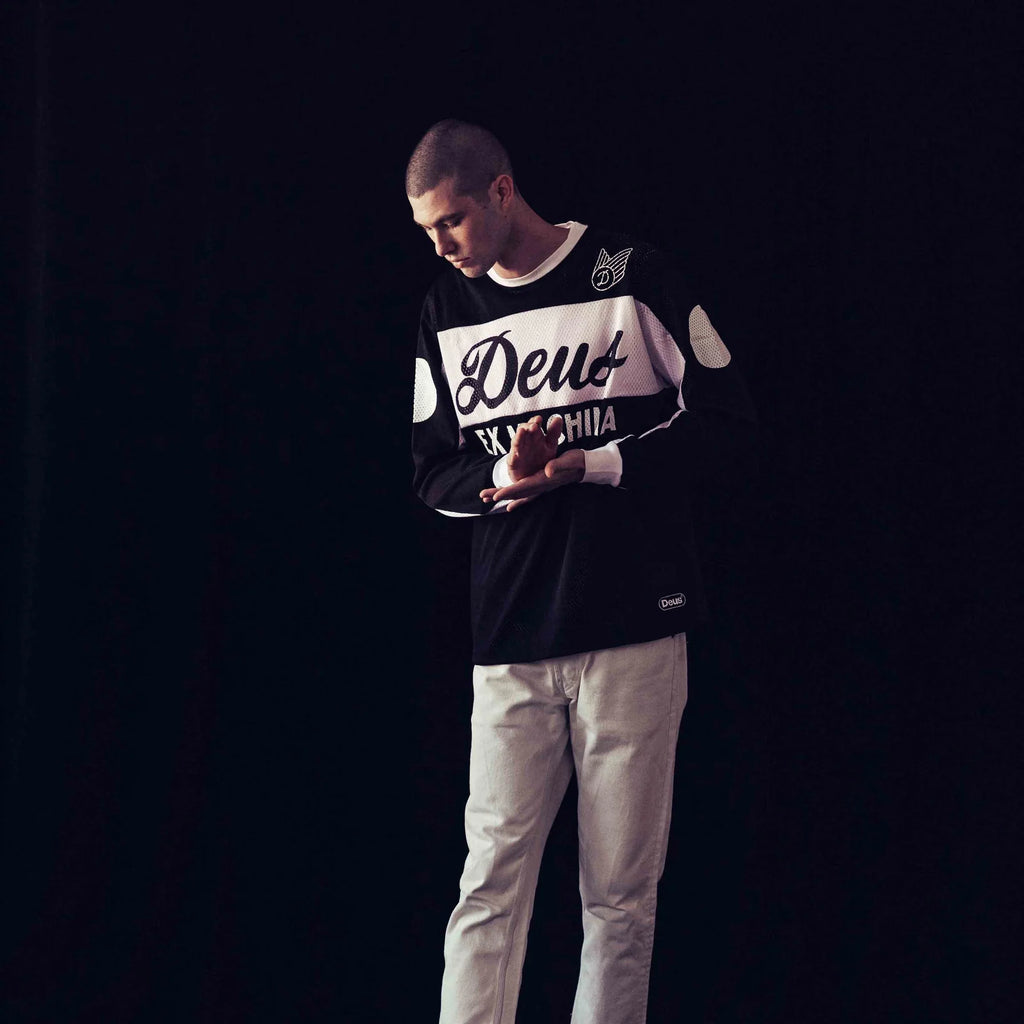 DEUS-TSHIRT-SABER