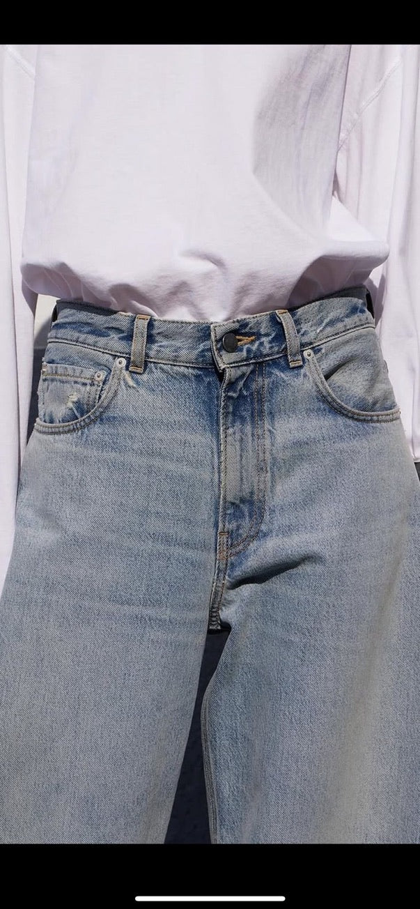 HAIKURE-JEANS-BETHANYCELESTIAL