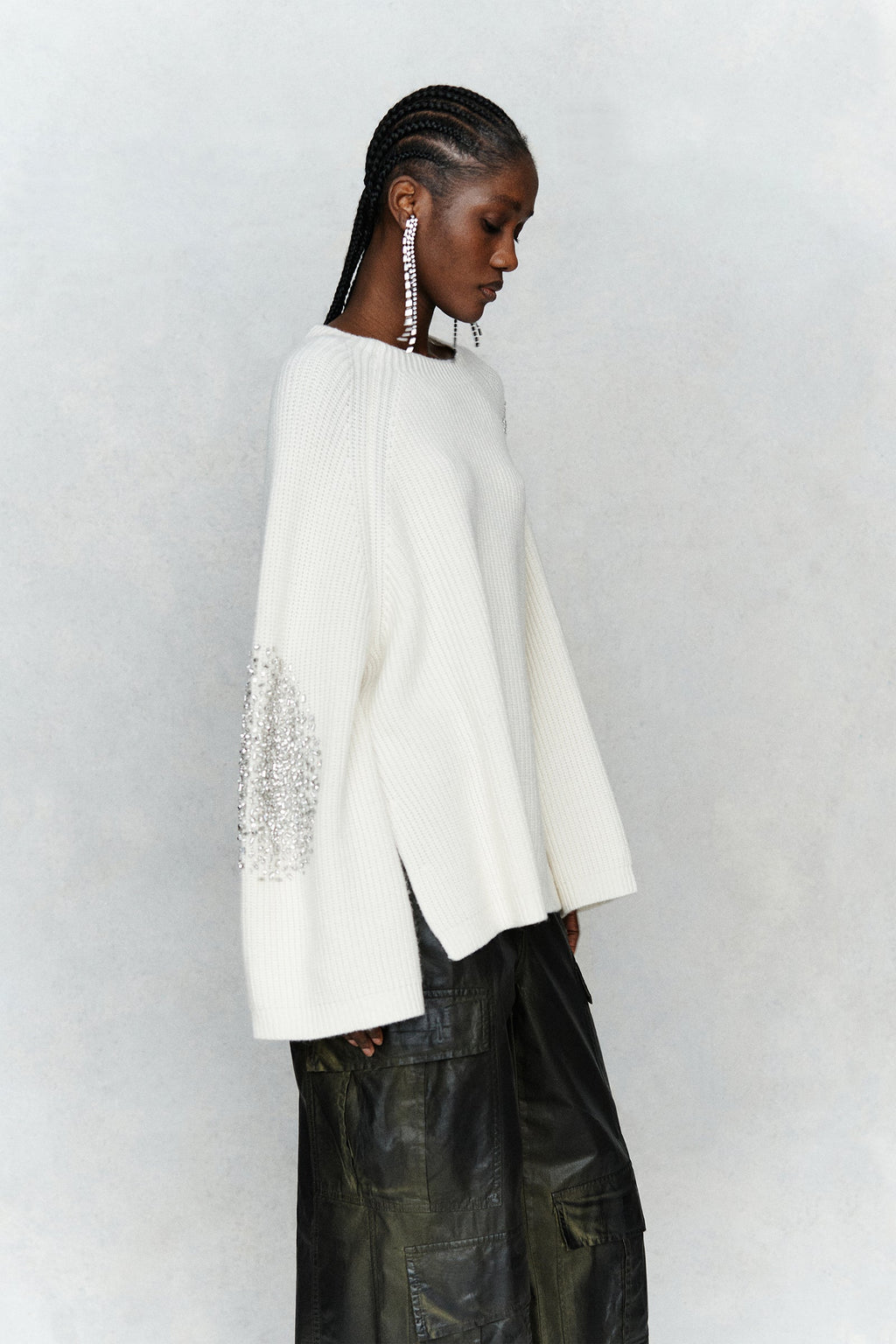 CIRCUSHOTEL-PULL-H5WP01