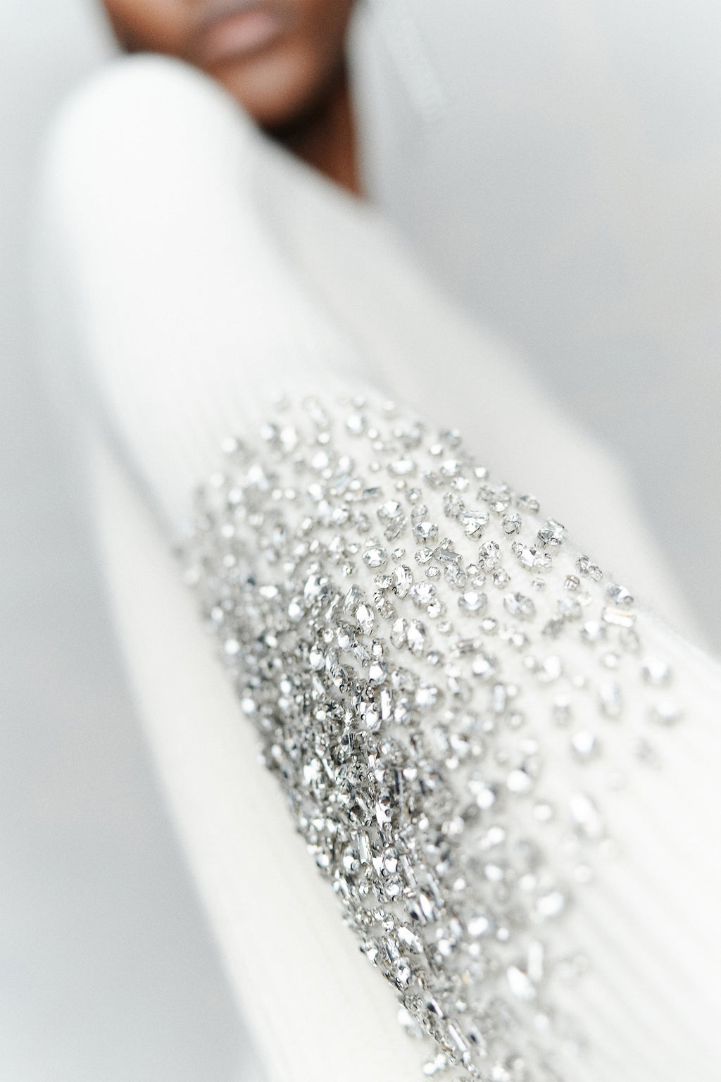 CIRCUSHOTEL-PULL-H5WP01