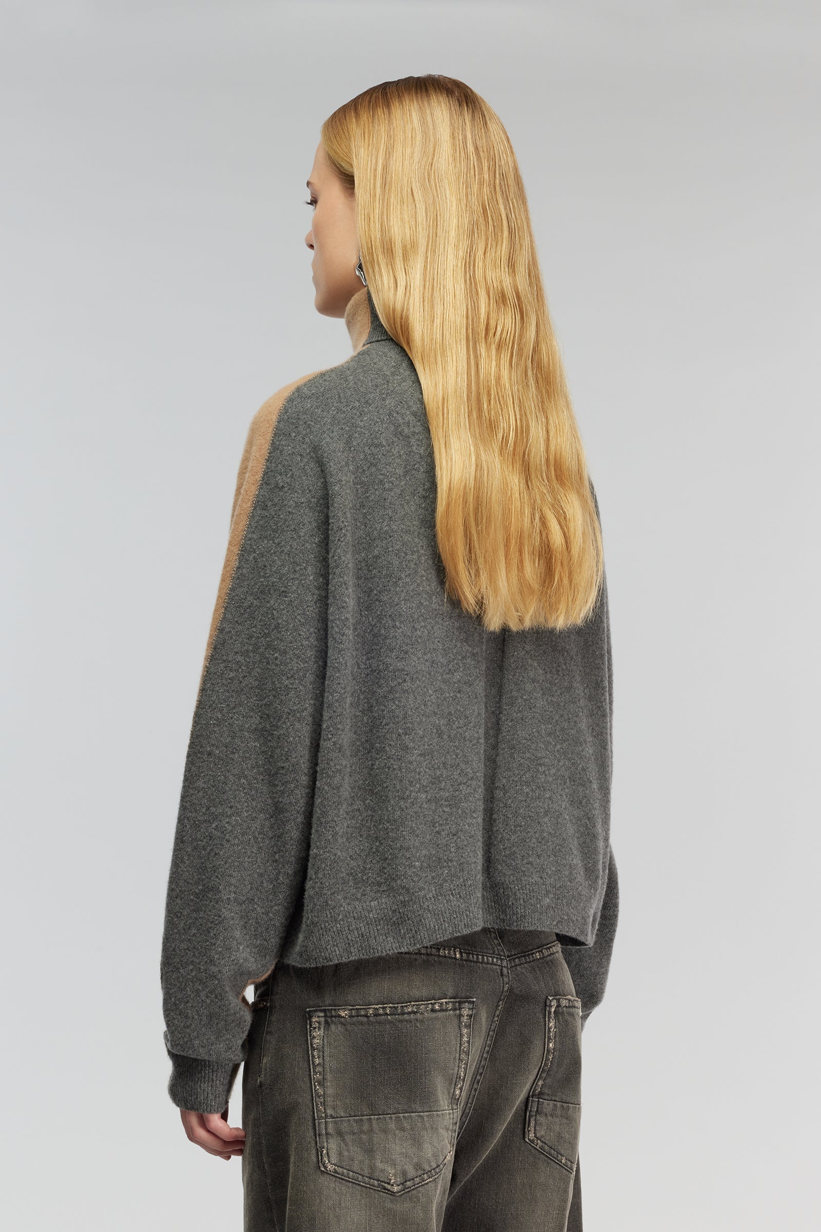 SEMICOUTURE-PULL-Y5WD16