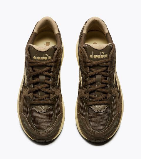 DIADORA-BASKETS-MYTHOSSTAR