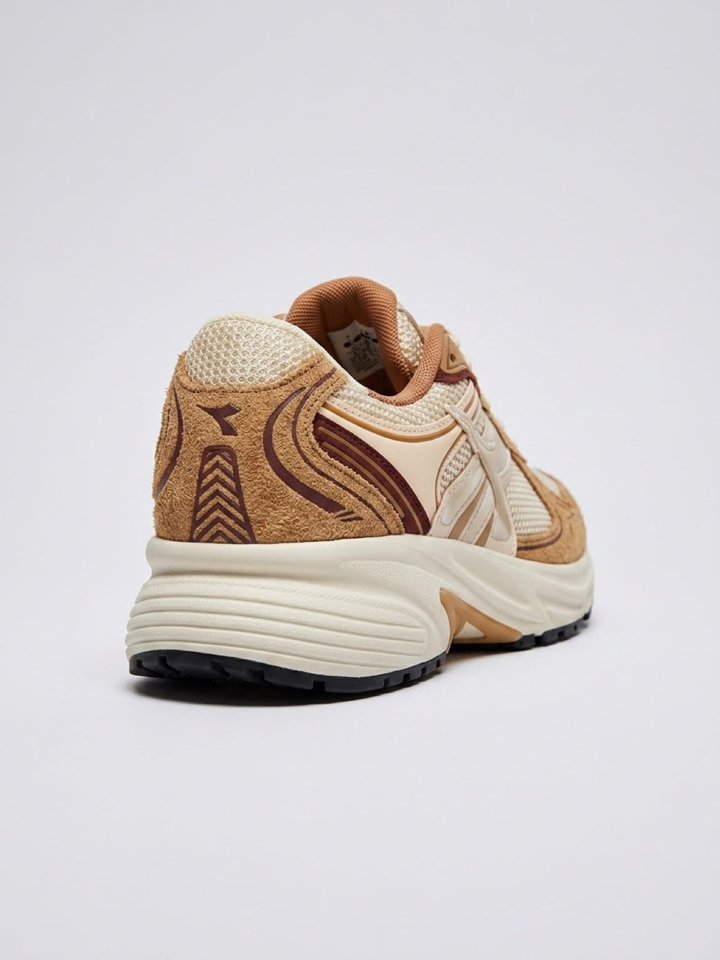 DIADORA-BASKETS-MYTHOSSTAR