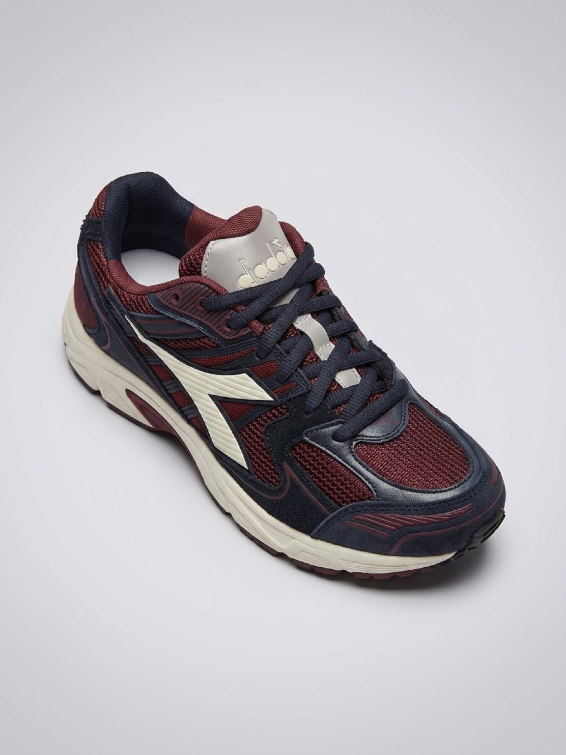 DIADORA-BASKETS-MYTHOSSTAR