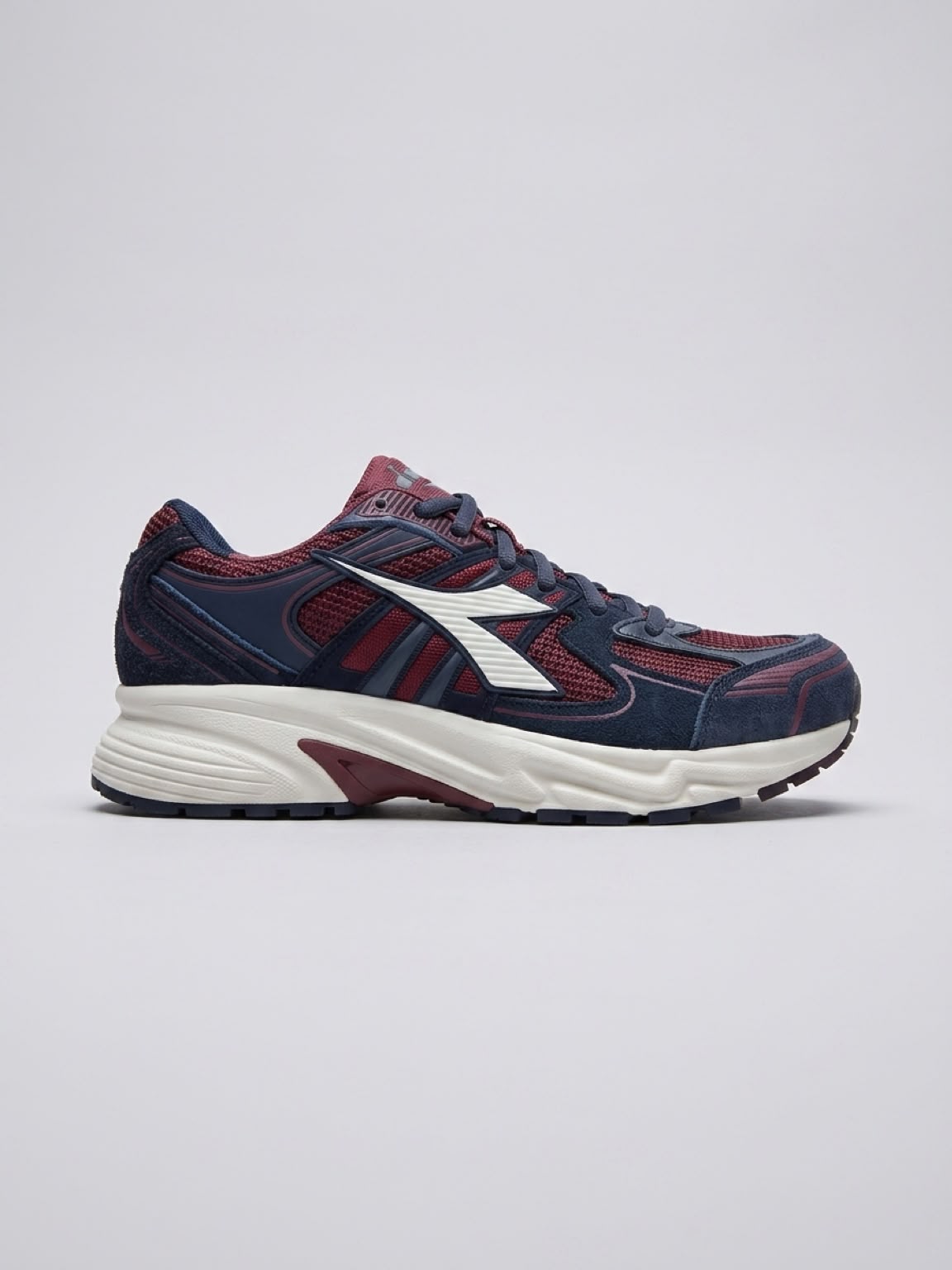 DIADORA-BASKETS-MYTHOSSTAR