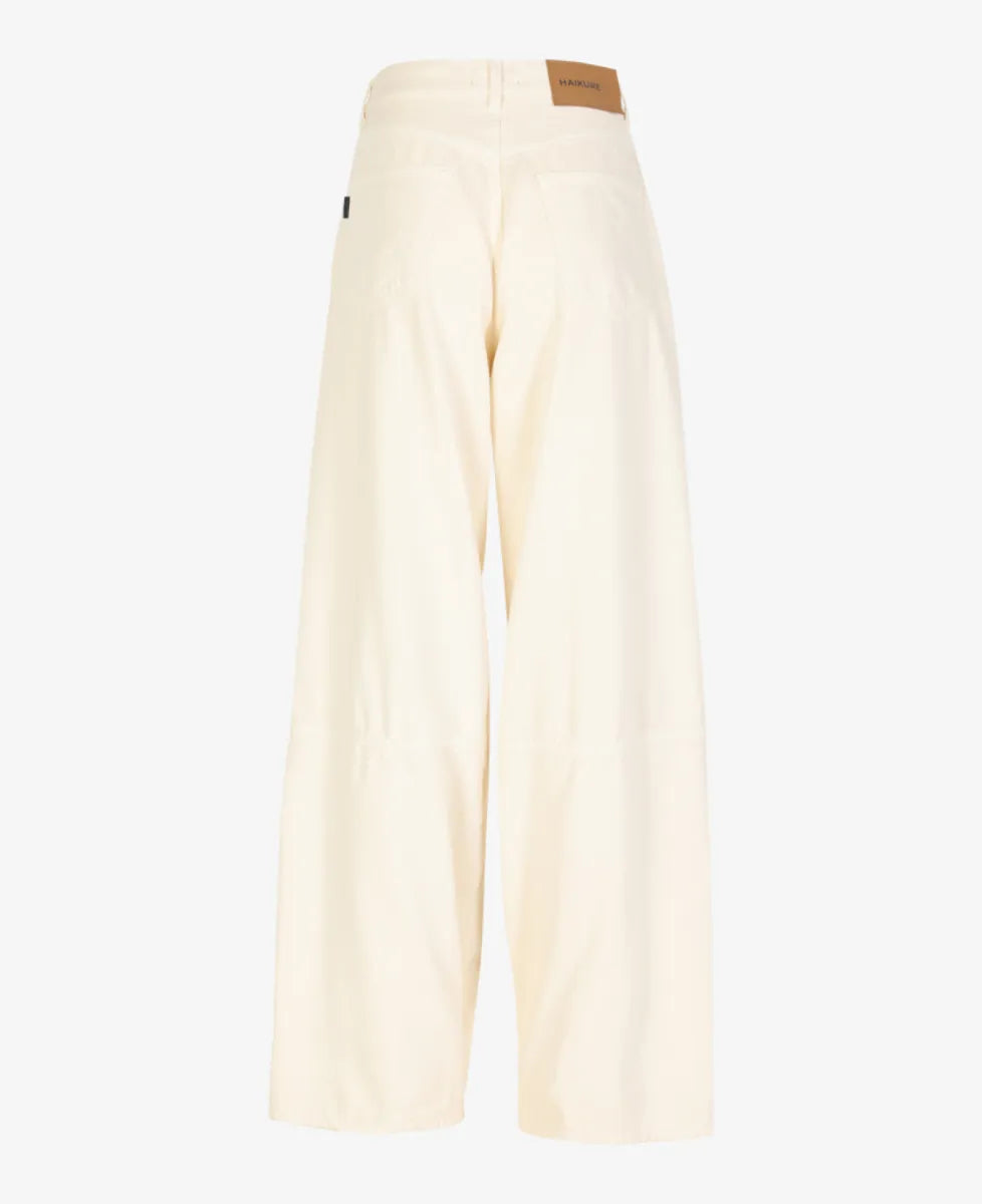 HAIKURE-JEANS-LEGACYSOFT